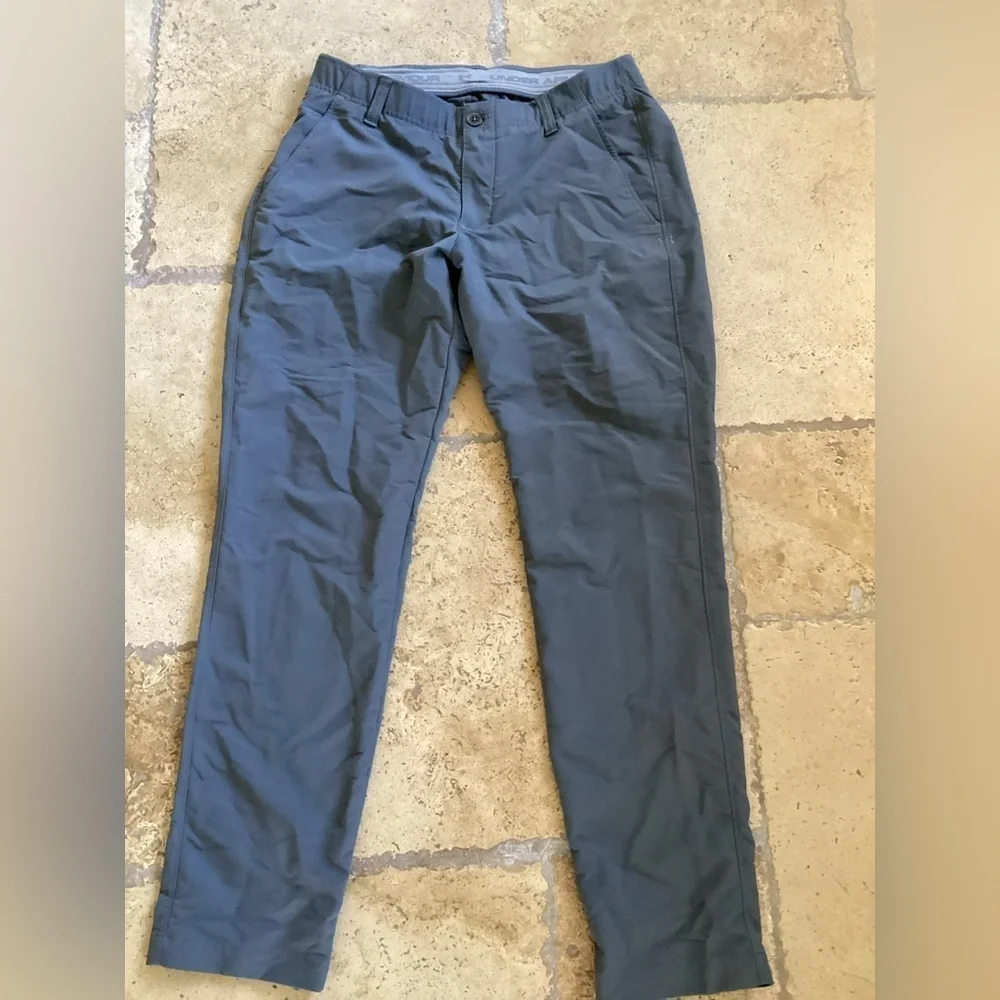 Under Armour performance golf pants-gray 32/30 Waist 15” elastic Inseam 28”
